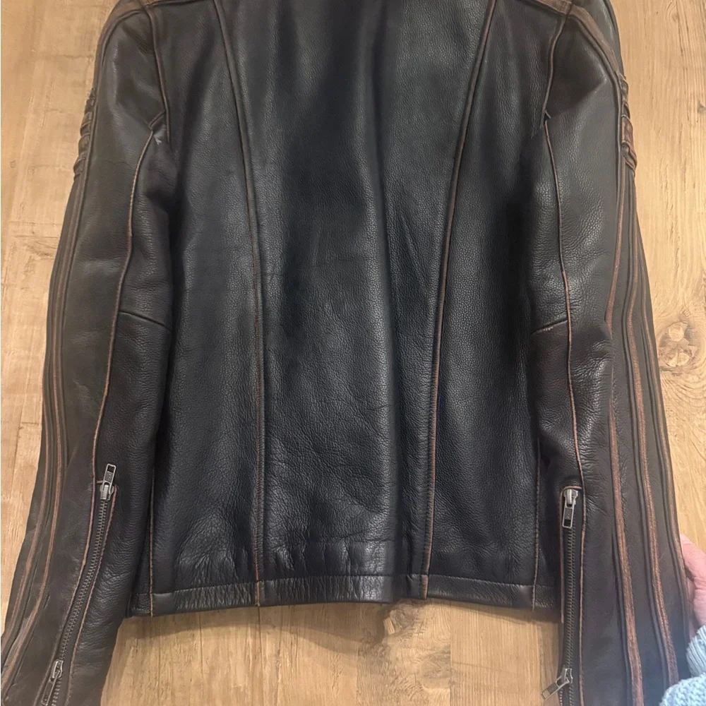 Men's Black Rivet Genuine Leather Jacket - Picture 6 of 6